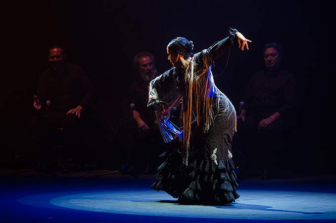 COMPAÑÍA EVA YERBABUENA | Photo by David Mudarra