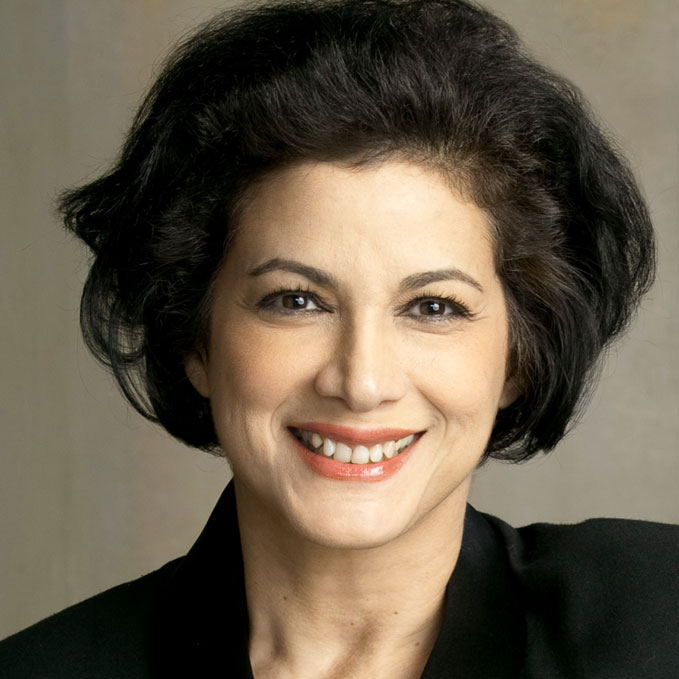 Saundra Santiago