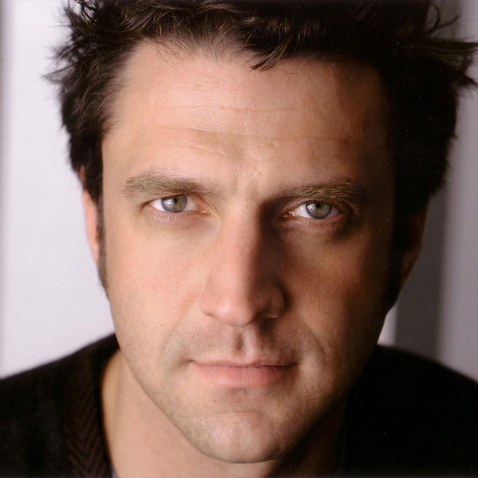 Raúl Esparza